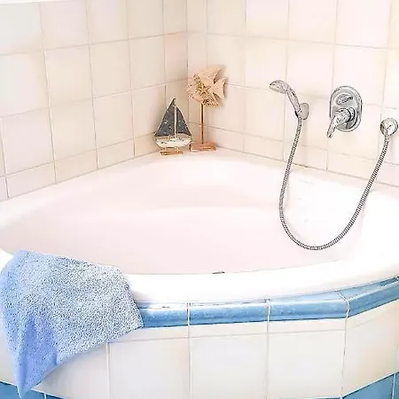 Prázdninový dům Sommertraum - Kinderfreundlich - 3 Schlafzimmer, Garten, Bad Und G-wc, Kaminofen Zingst