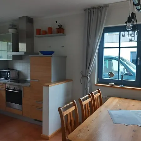 Sommertraum - Kinderfreundlich - 3 Schlafzimmer, Garten, Bad Und G-wc, Kaminofen