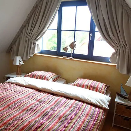 Sommertraum - Kinderfreundlich - 3 Schlafzimmer, Garten, Bad Und G-wc, Kaminofen
