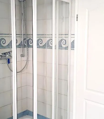 Sommertraum - Kinderfreundlich - 3 Schlafzimmer, Garten, Bad Und G-wc, Kaminofen * Zingst