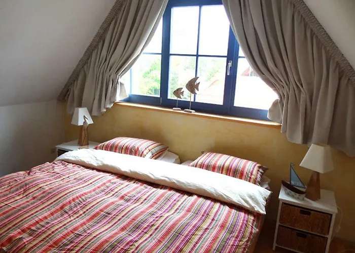 Sommertraum - Kinderfreundlich - 3 Schlafzimmer, Garten, Bad Und G-wc, Kaminofen